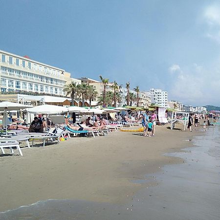 Coastal Apartment Дуррес Экстерьер фото